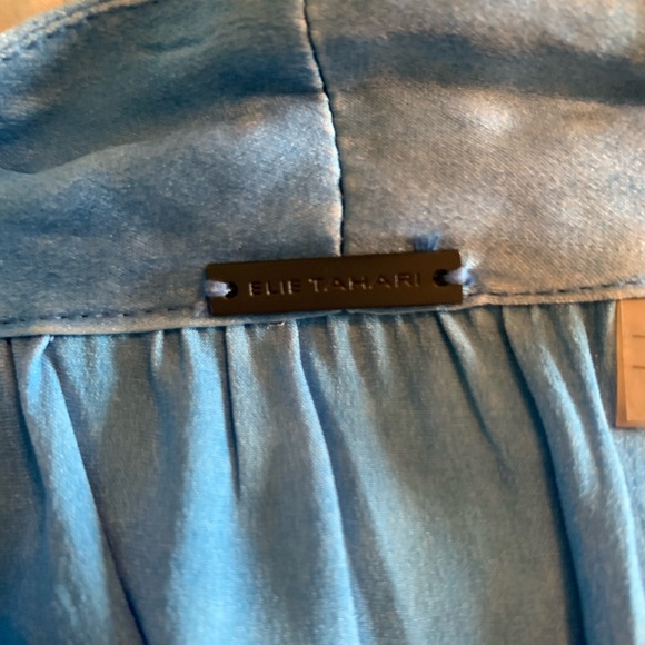 Elie Tahari Flowy Blouse: Large - Picture 3 of 4